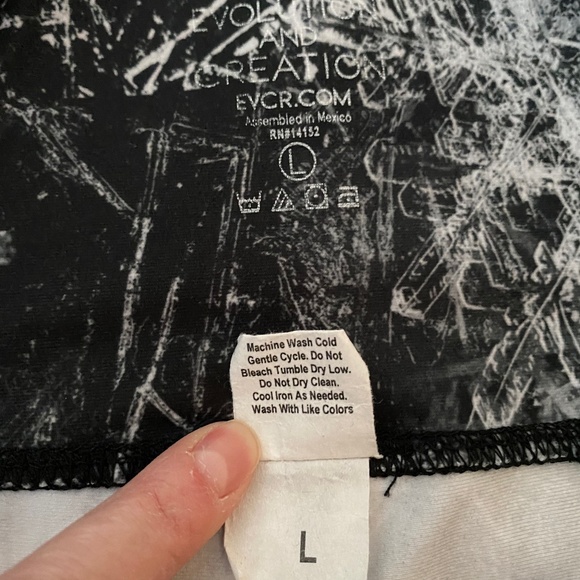 Evolution and Creation leggings Large - Picture 2 of 5